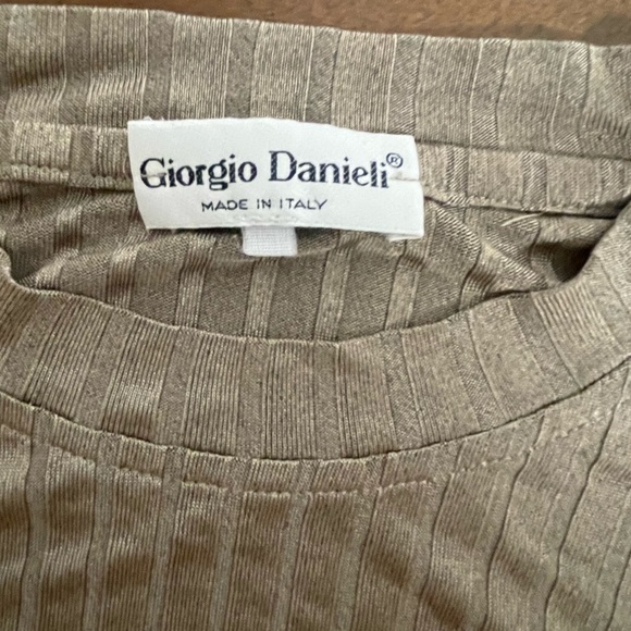 Georgio Danieli Top - Picture 5 of 7